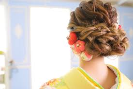 振袖ヘアはシニヨンが正解？失敗しない選び方・顔型別アレンジ・崩れないコツまで完全解説